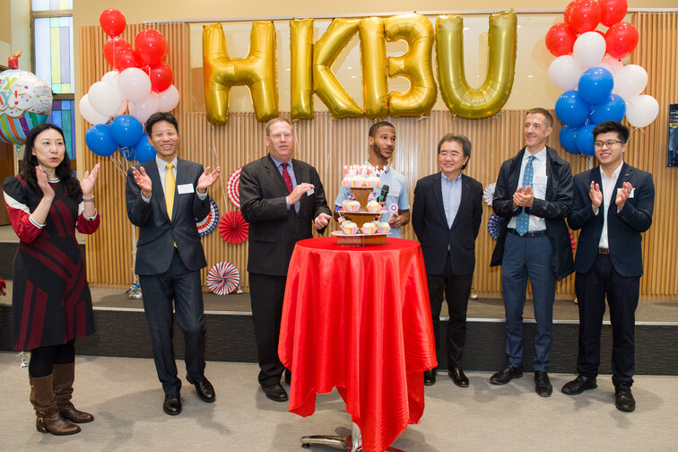 Image of Tea/Coffee Gathering with Consul General of the United States
