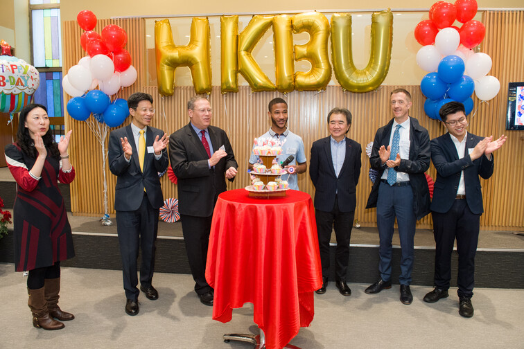 Image of Tea/Coffee Gathering with Consul General of the United States